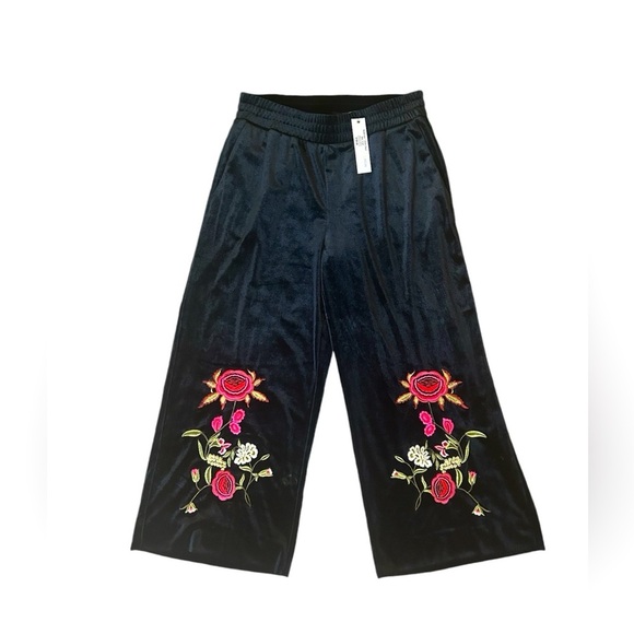 Drew NWT velvet wide leg pull on pants with floral embroidery size small - Picture 1 of 10